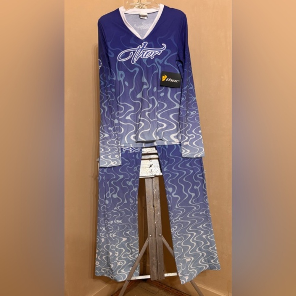Thor PJ Crest Long Sleeve Blue Ombre’ Sz Small